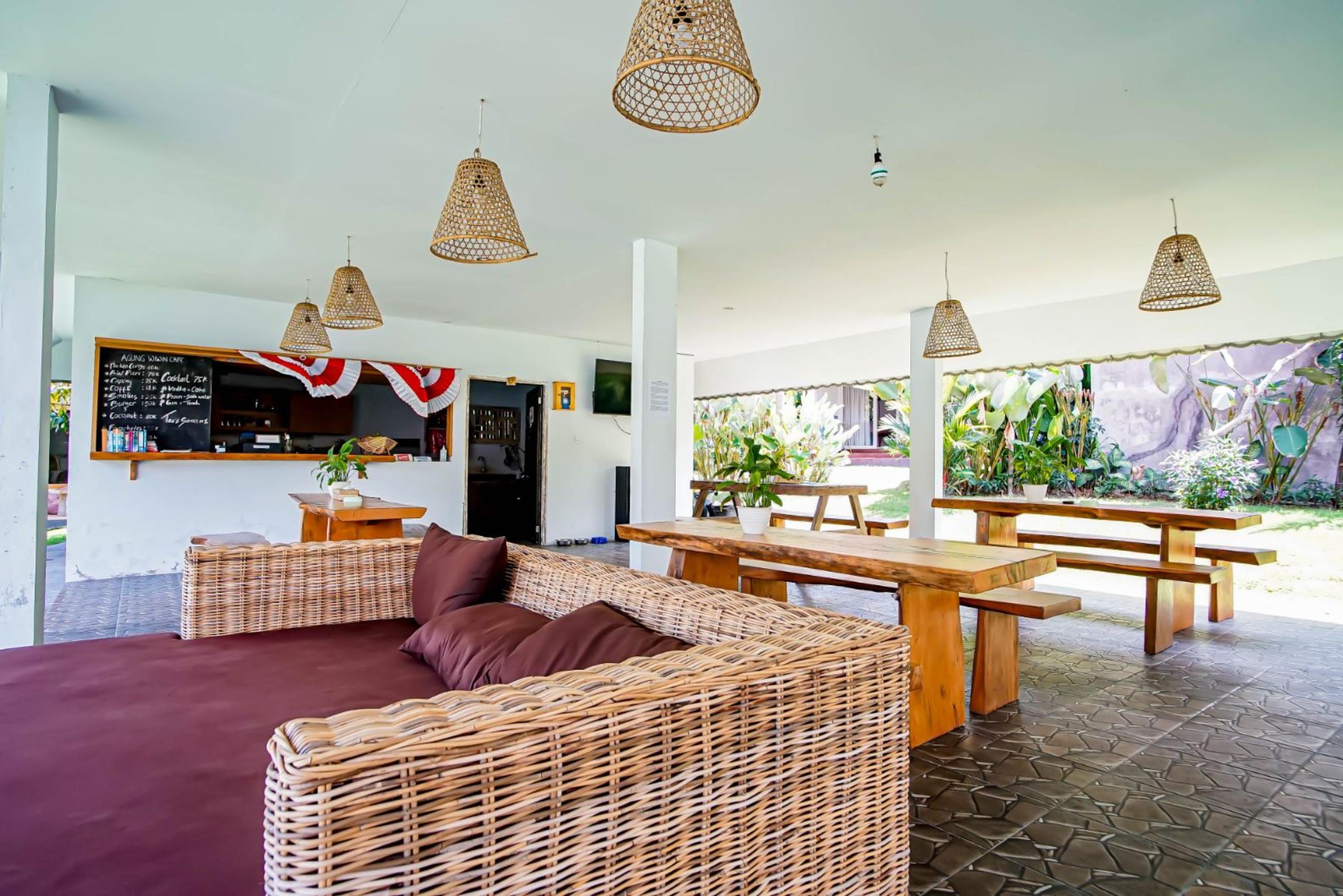 Agung Wiwin Homestay & Restaurant Mengwi Luaran gambar