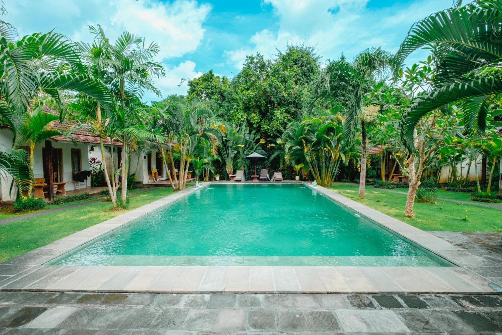 Agung Wiwin Homestay & Restaurant Mengwi Luaran gambar