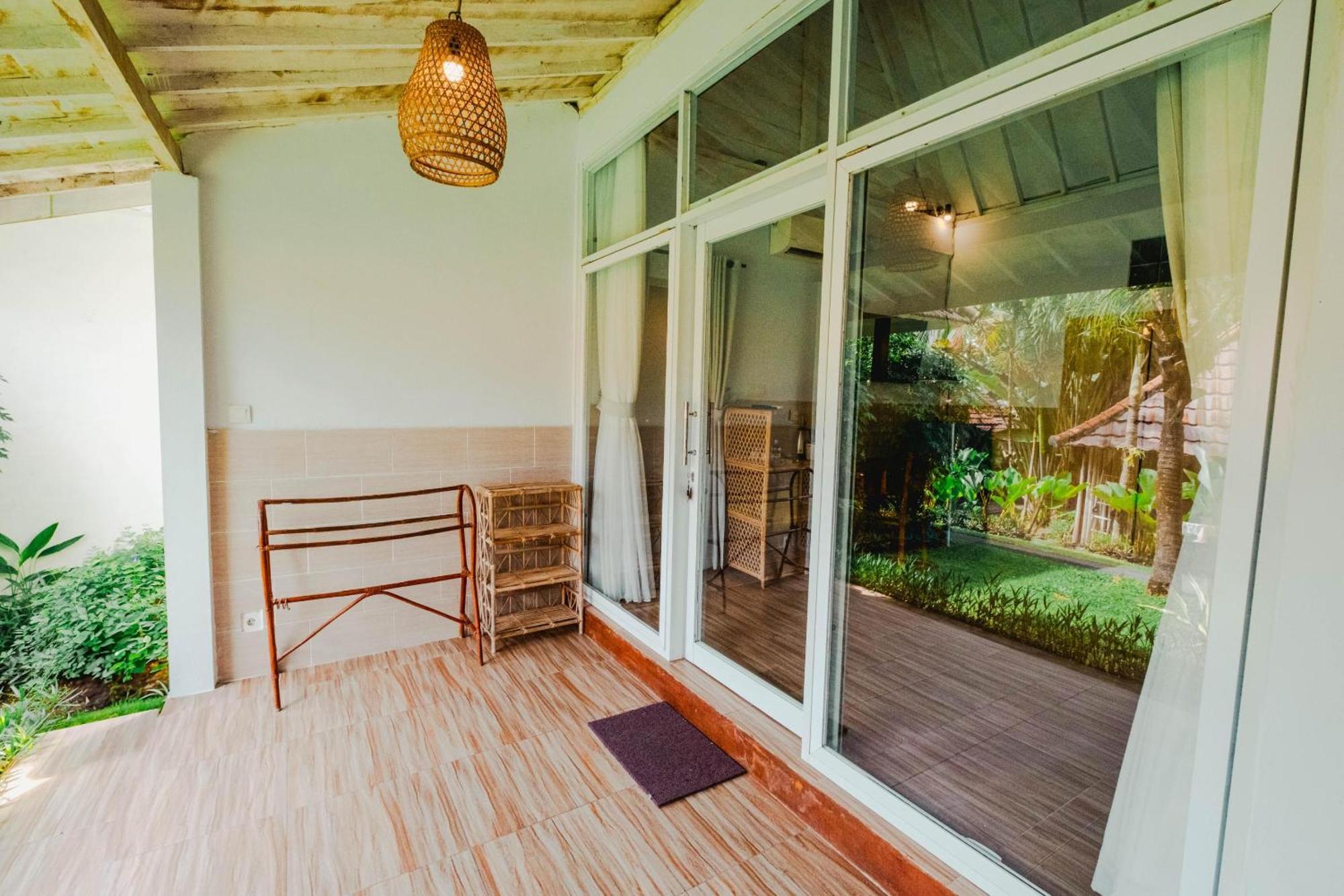 Agung Wiwin Homestay & Restaurant Mengwi Luaran gambar
