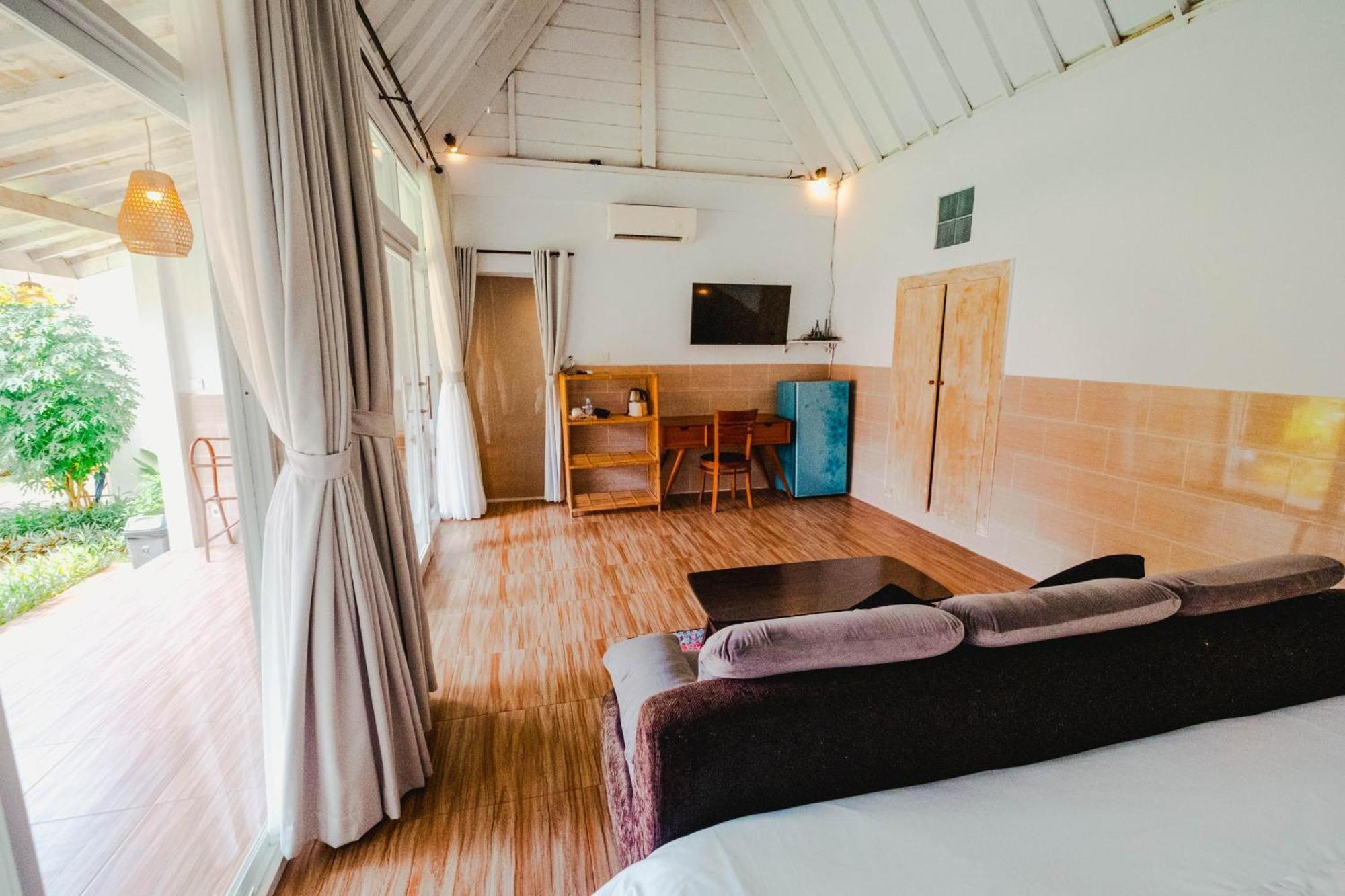 Agung Wiwin Homestay & Restaurant Mengwi Luaran gambar